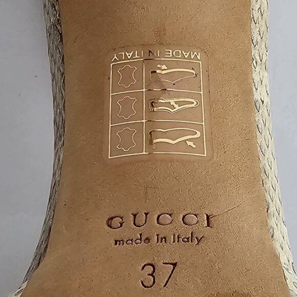 GUCCI Heels- Snakeskin! - Picture 12 of 16